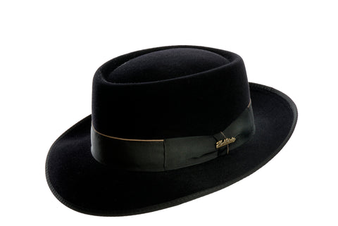 Modell Maskott Schwarz